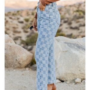 NWOT Pink Lily checkered high waisted jeans size M